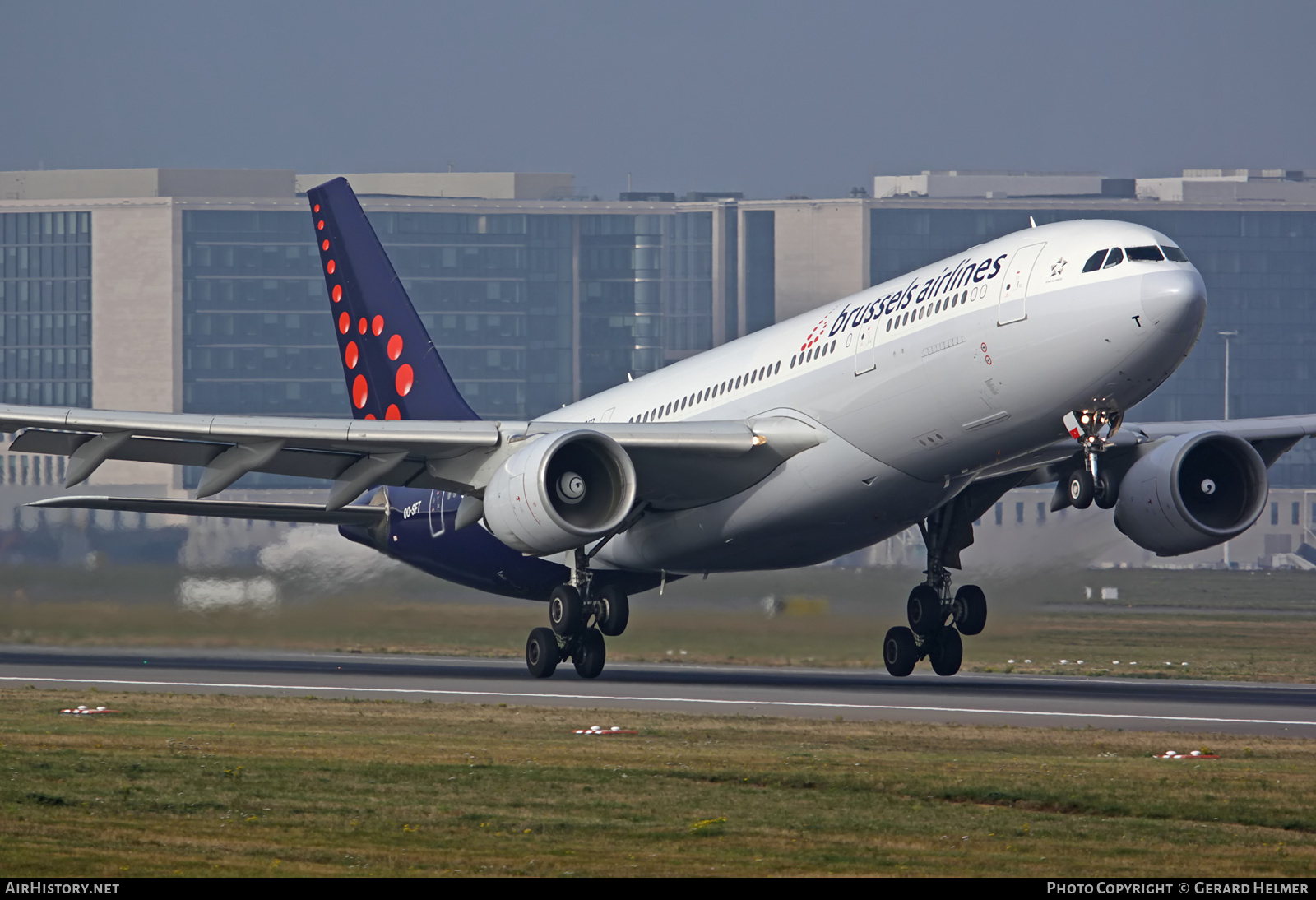 Aircraft Photo of OO-SFT | Airbus A330-223 | Brussels Airlines | AirHistory.net #95785