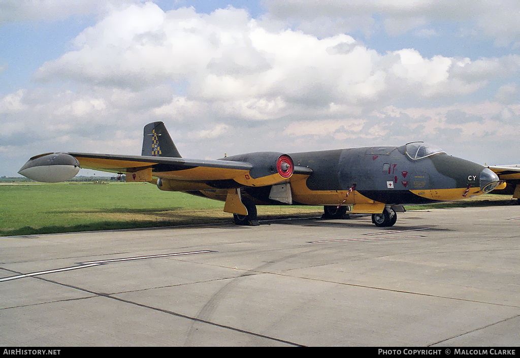 Aircraft Photo of WK123 | English Electric Canberra TT18 | UK - Air Force | AirHistory.net #95818