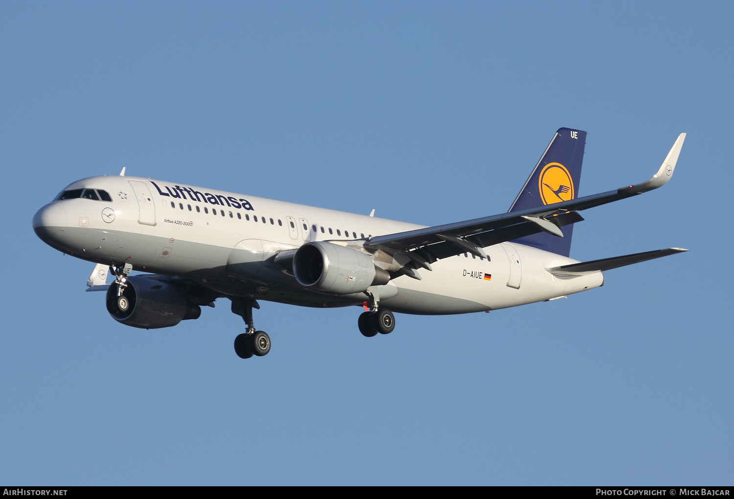Aircraft Photo of D-AIUE | Airbus A320-214 | Lufthansa | AirHistory.net #95907