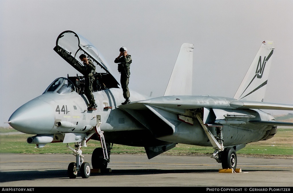 Aircraft Photo of 160695 | Grumman F-14A Tomcat | USA - Navy | AirHistory.net #96003