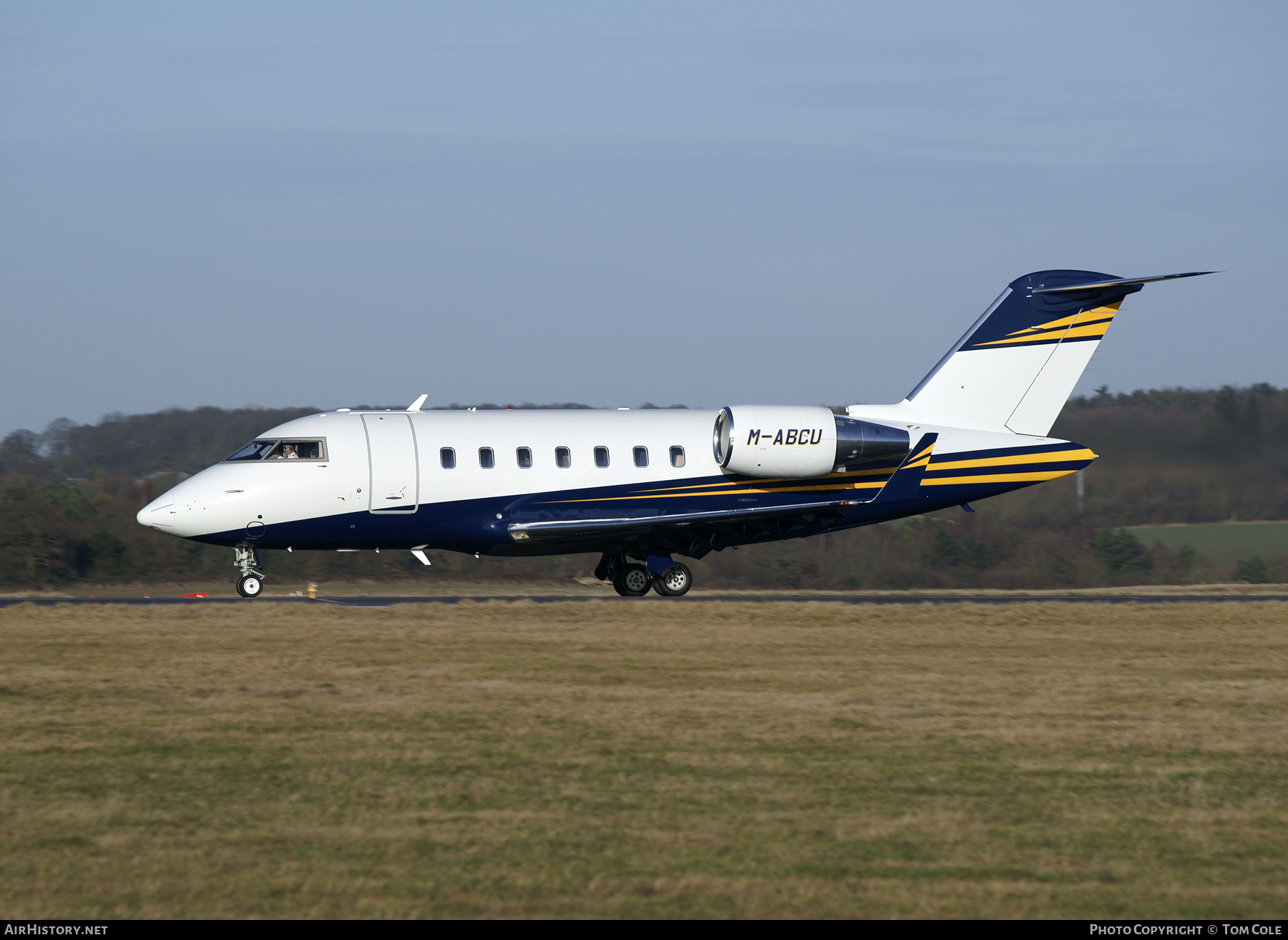 Aircraft Photo of M-ABCU | Bombardier Challenger 605 (CL-600-2B16) | AirHistory.net #96016