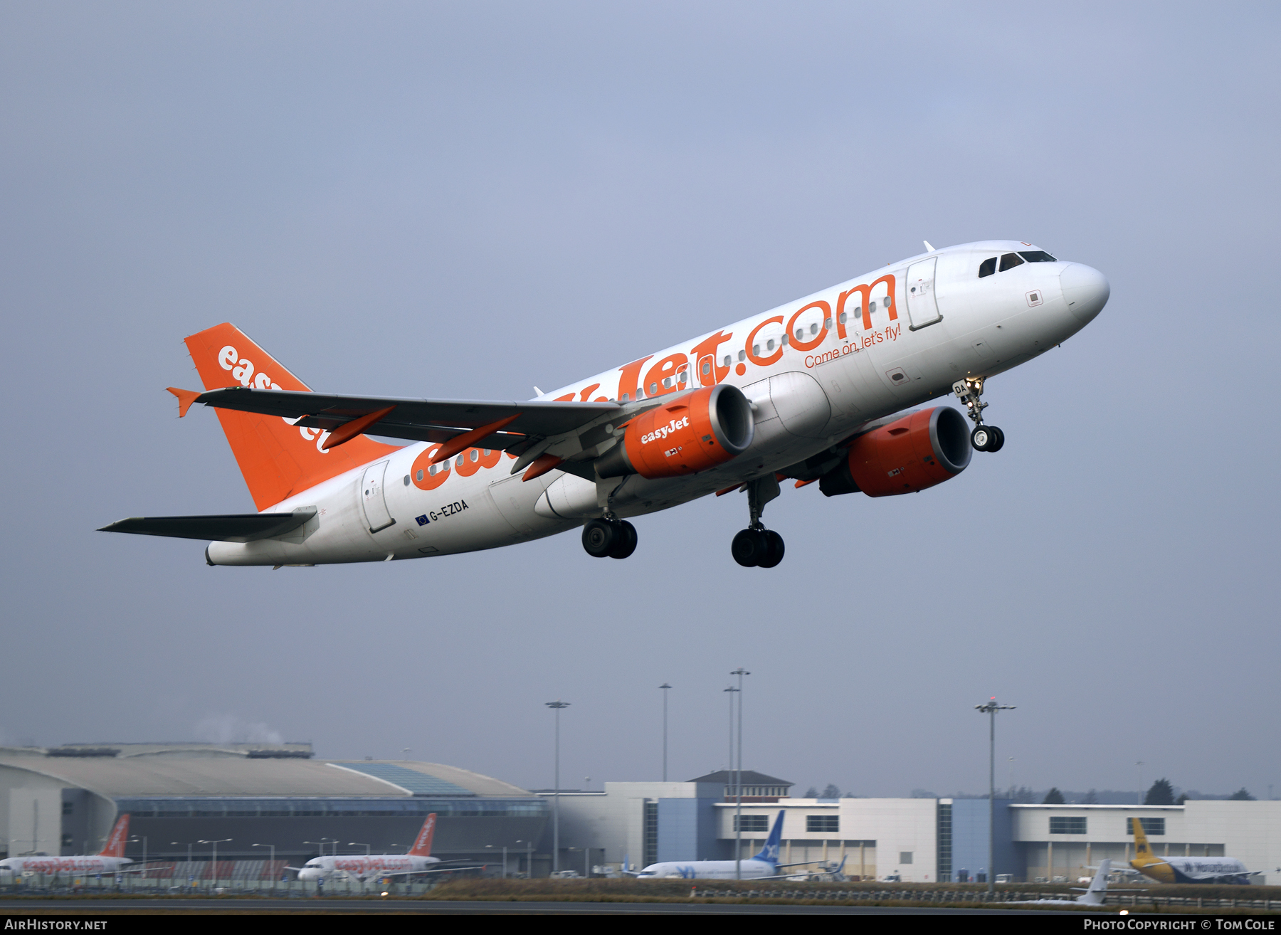 Aircraft Photo of G-EZDA | Airbus A319-111 | EasyJet | AirHistory.net #96029