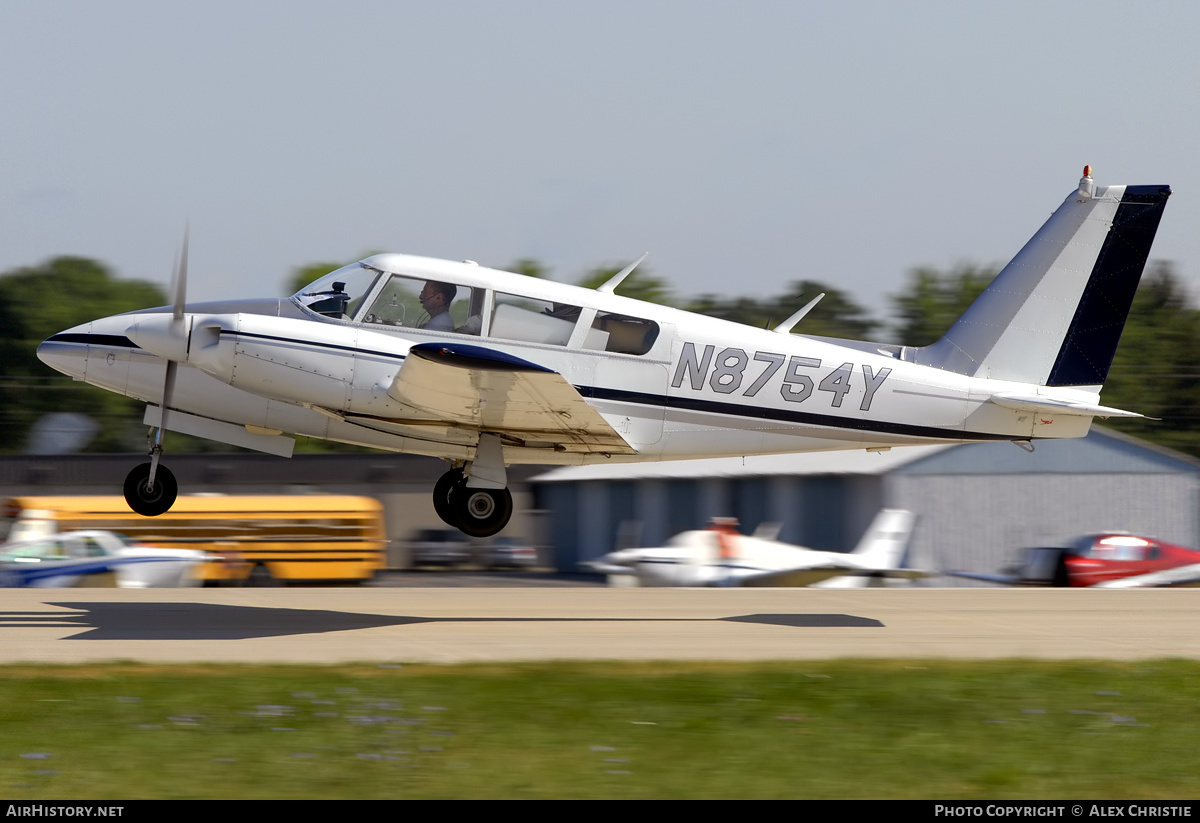 Aircraft Photo of N8754Y | Piper PA-30-160 Twin Comanche C | AirHistory.net #96050