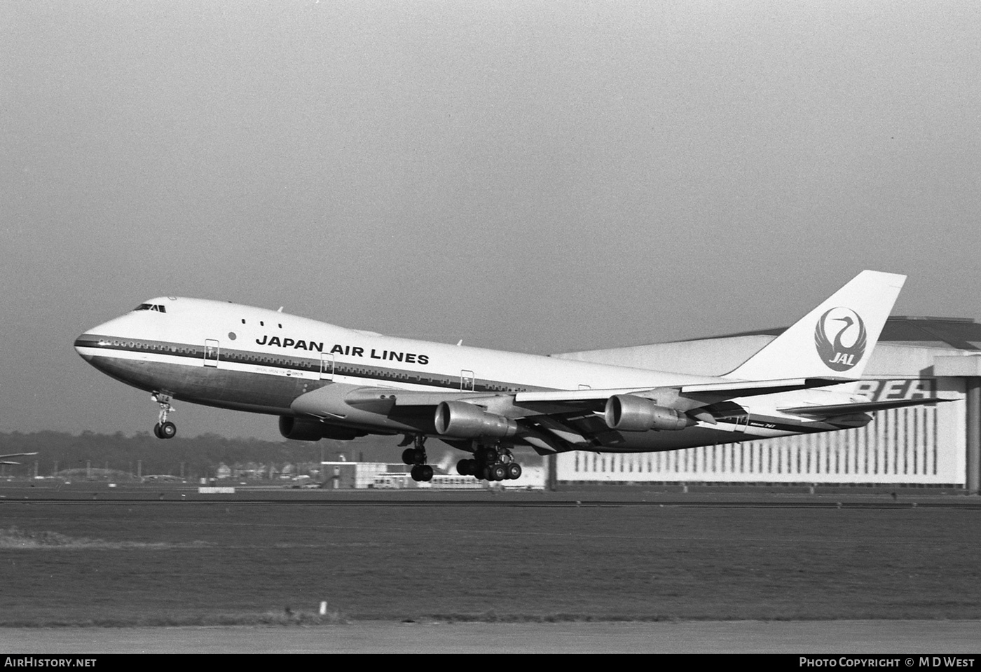 Aircraft Photo of JA8114 | Boeing 747-246B | Japan Air Lines - JAL | AirHistory.net #96068