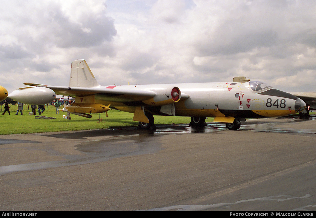 Aircraft Photo of WK142 | English Electric Canberra TT18 | UK - Navy | AirHistory.net #96220