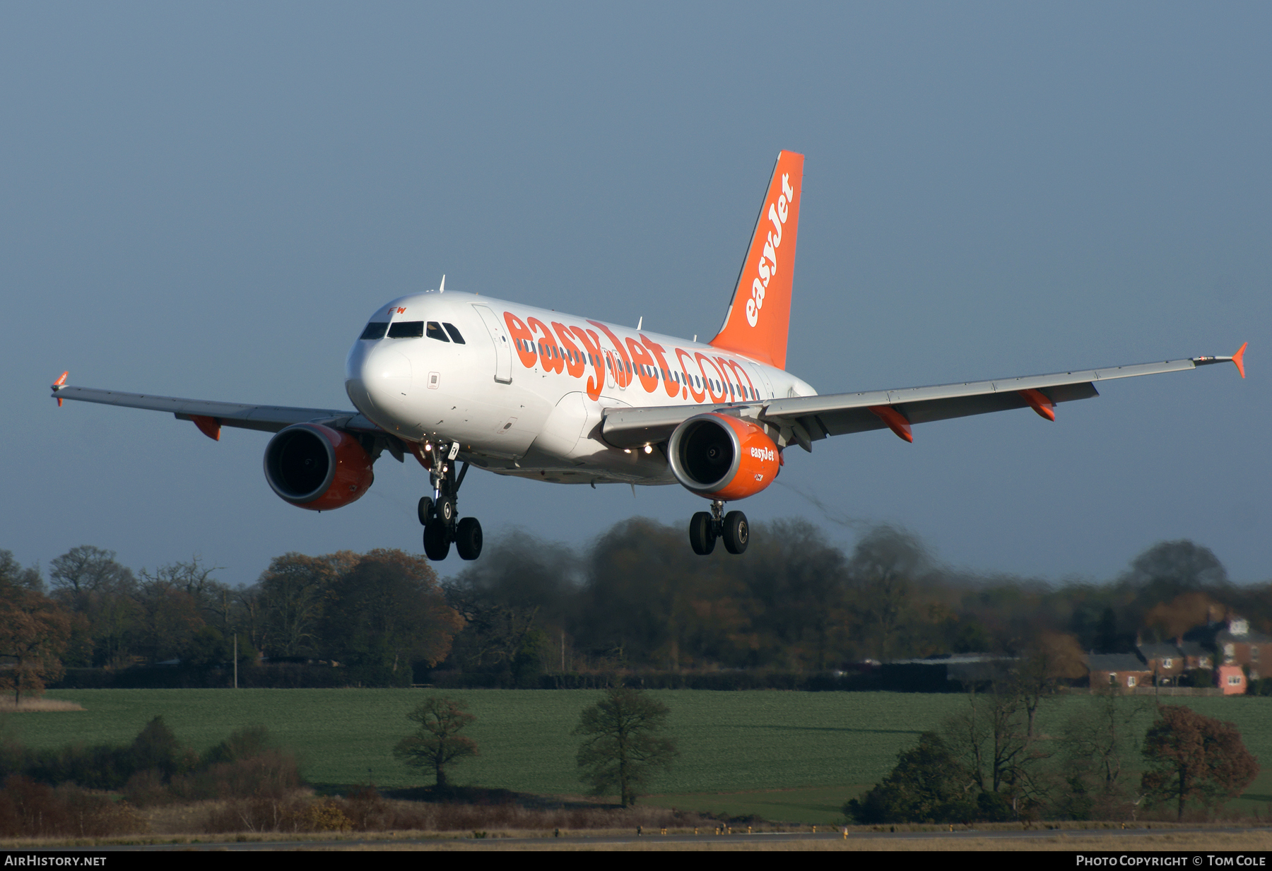 Aircraft Photo of G-EZFW | Airbus A319-111 | EasyJet | AirHistory.net #96309
