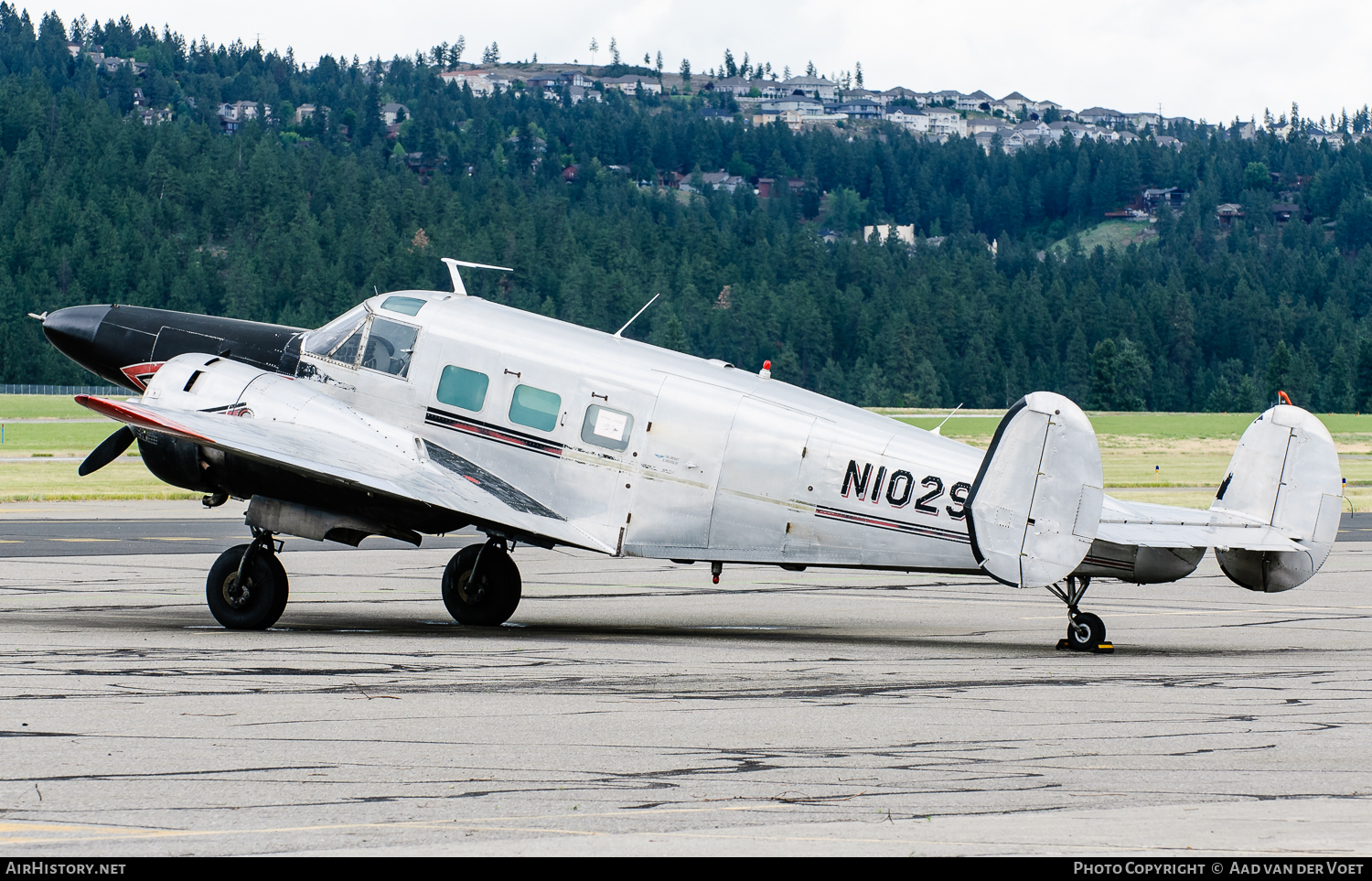 Aircraft Photo of N102SA | Beech E18S-9700 | AirHistory.net #96390