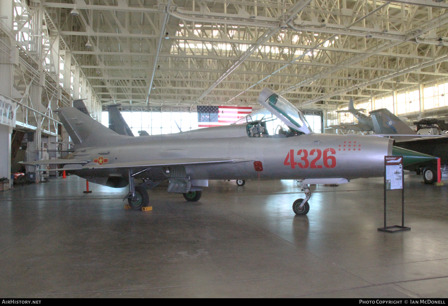 Aircraft Photo of 4326 | Mikoyan-Gurevich MiG-21PF | Vietnam - Air Force | AirHistory.net #96470