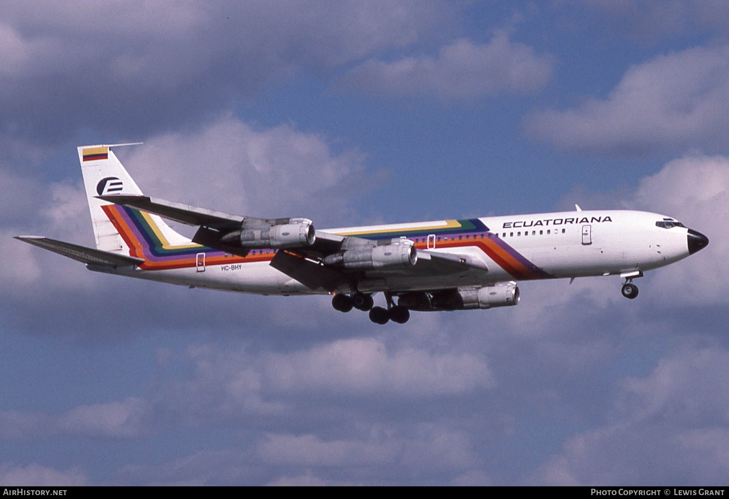 Aircraft Photo of HC-BHY | Boeing 707-321B | Ecuatoriana | AirHistory.net #96553