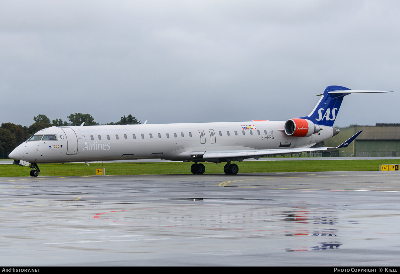 Aircraft Photo of EI-FPG | Bombardier CRJ-900 (CL-600-2D24) | Scandinavian Airlines - SAS | AirHistory.net #96786