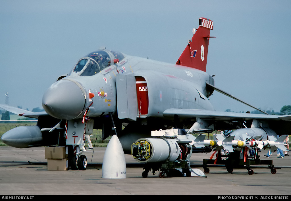 Aircraft Photo of XV420 | McDonnell Douglas F-4M Phantom FGR2 | UK - Air Force | AirHistory.net #96892