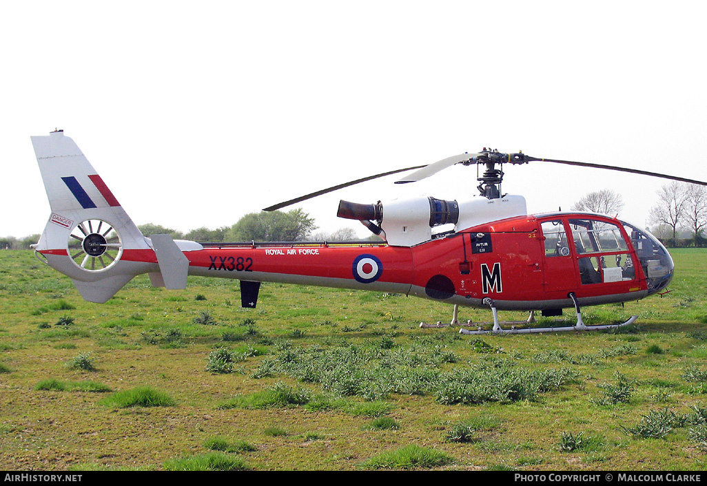 Aircraft Photo of G-BZYB / XX382 | Aerospatiale SA-341D Gazelle HT3 | UK - Air Force | AirHistory.net #97062