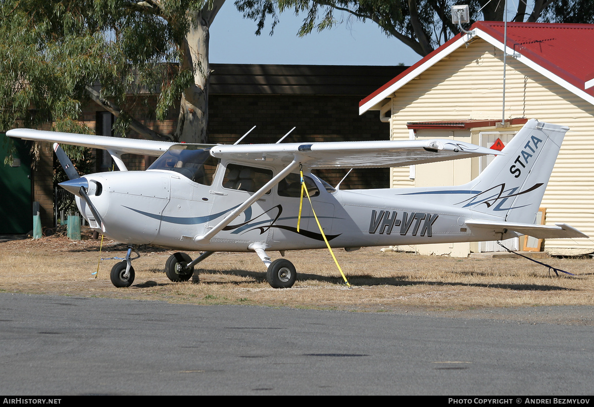 Aircraft Photo of VH-VTK | Cessna 172S Skyhawk SP | STATA - ST Aviation Training Academy | AirHistory.net #97174