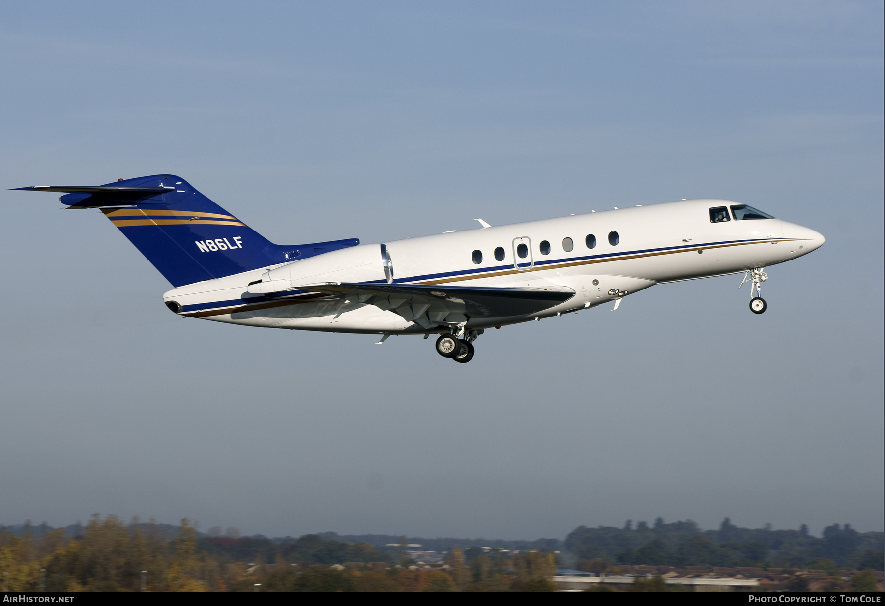 Aircraft Photo of N86LF | Hawker Beechcraft 4000 | AirHistory.net #97191