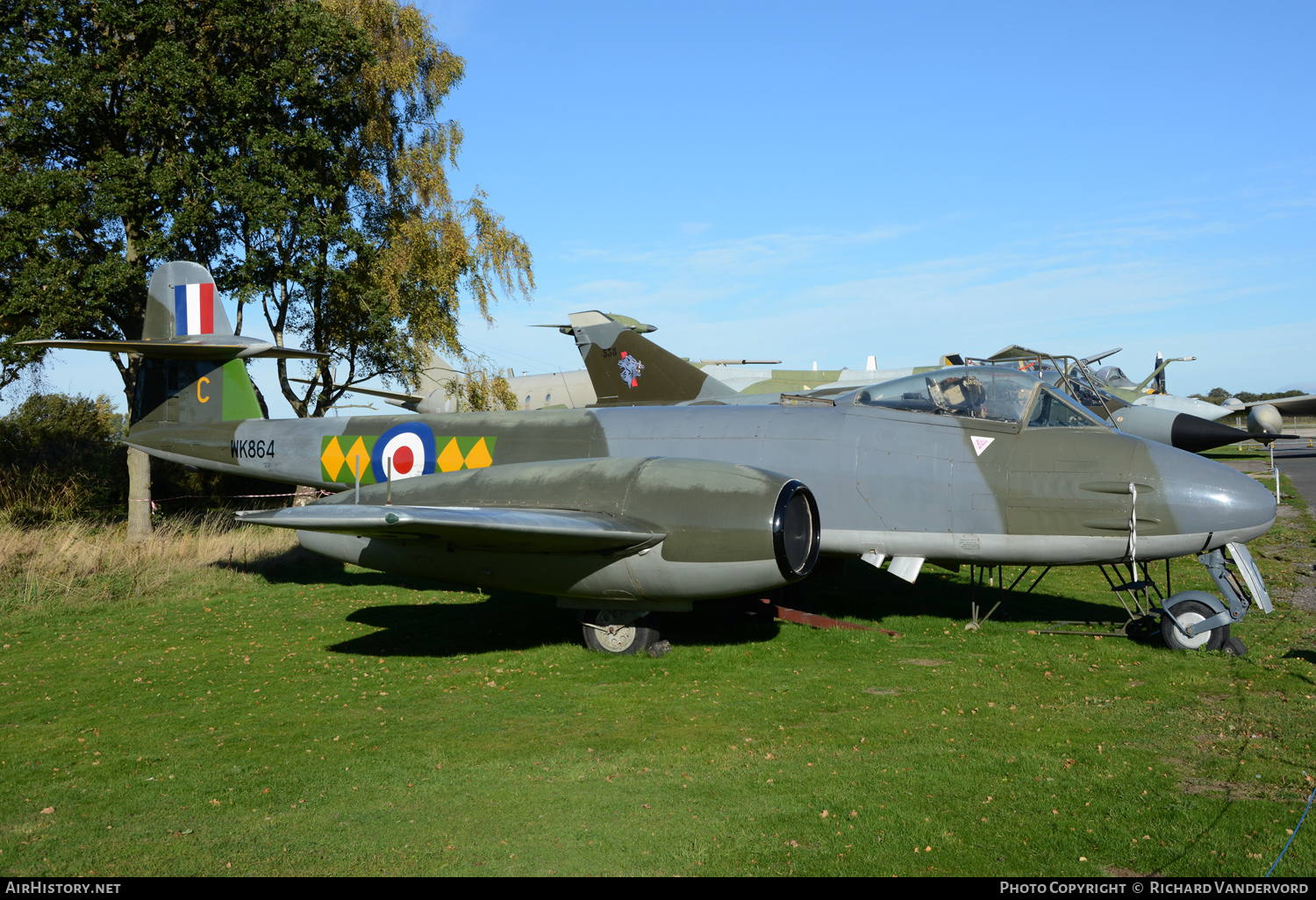 Aircraft Photo of WK864 | Gloster Meteor F8 | UK - Air Force | AirHistory.net #97251