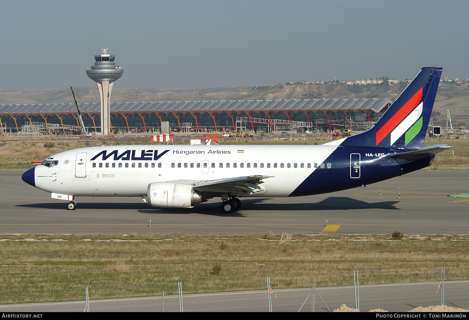 Aircraft Photo of HA-LEG | Boeing 737-3Y0 | Malév - Hungarian Airlines | AirHistory.net #97293