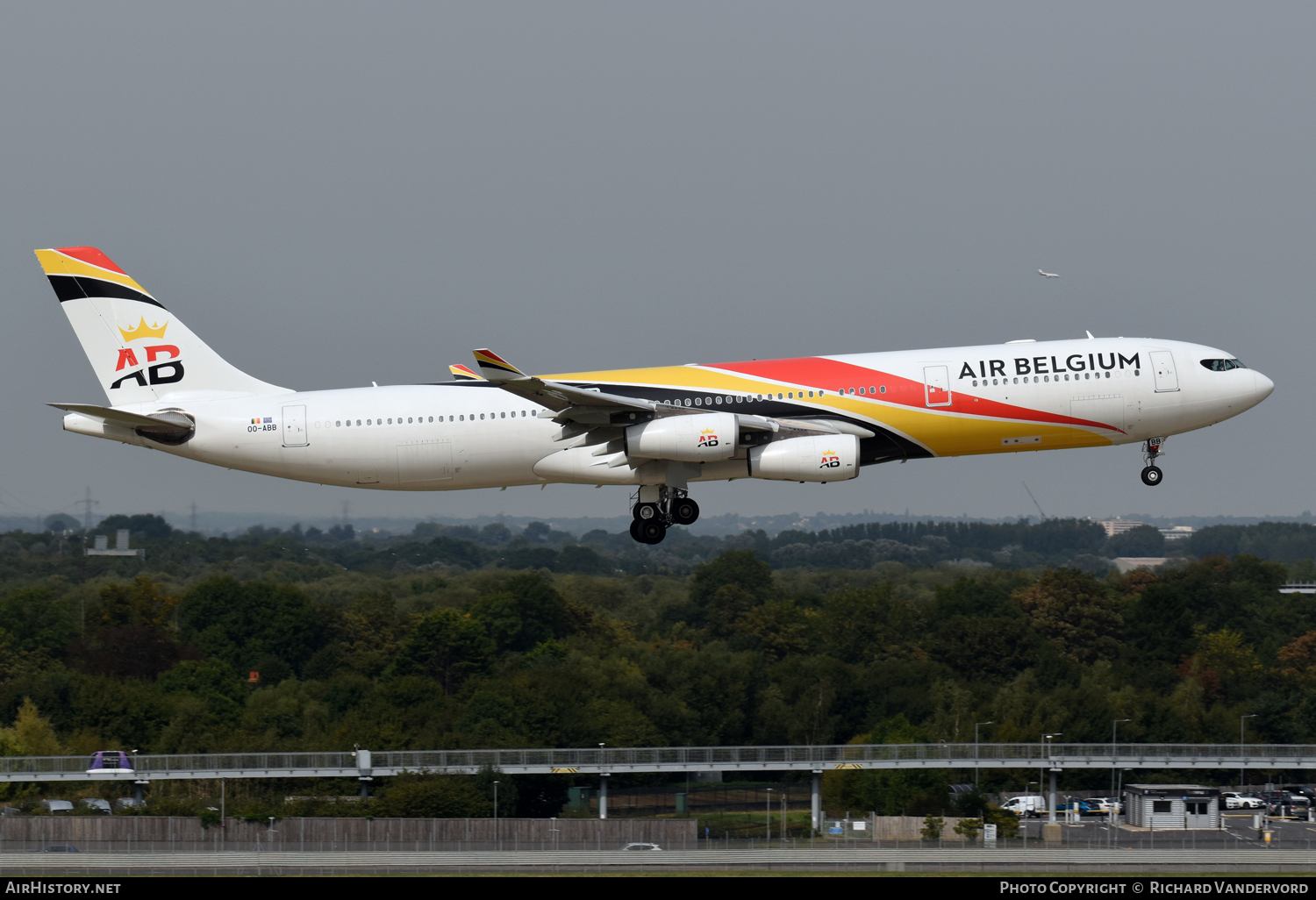 Aircraft Photo of OO-ABB | Airbus A340-313E | Air Belgium | AirHistory.net #97380