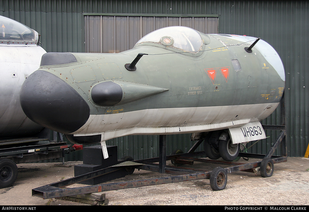 Aircraft Photo of WH863 | English Electric Canberra T17 | UK - Air Force | AirHistory.net #97455