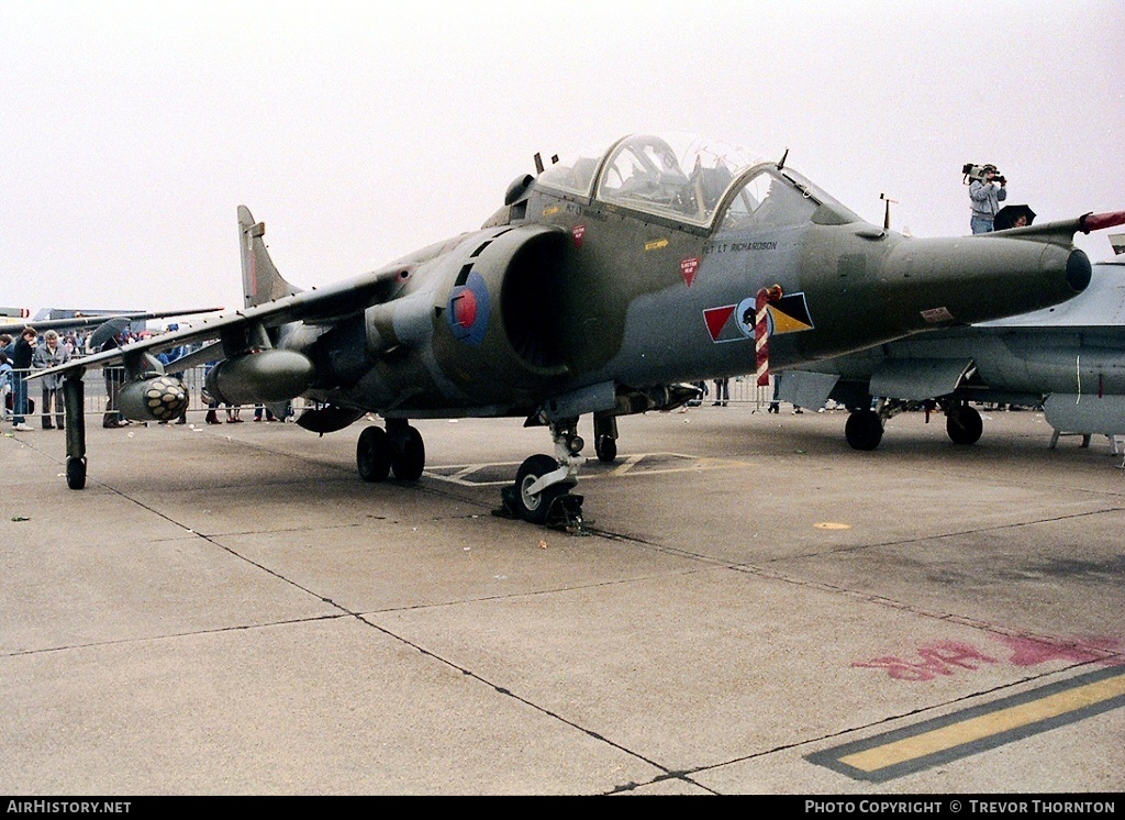 Aircraft Photo of XW927 | Hawker Siddeley Harrier T4 | UK - Air Force | AirHistory.net #97460
