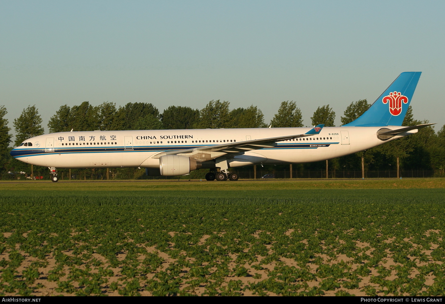 Aircraft Photo of B-8359 | Airbus A330-323 | China Southern Airlines | AirHistory.net #97513