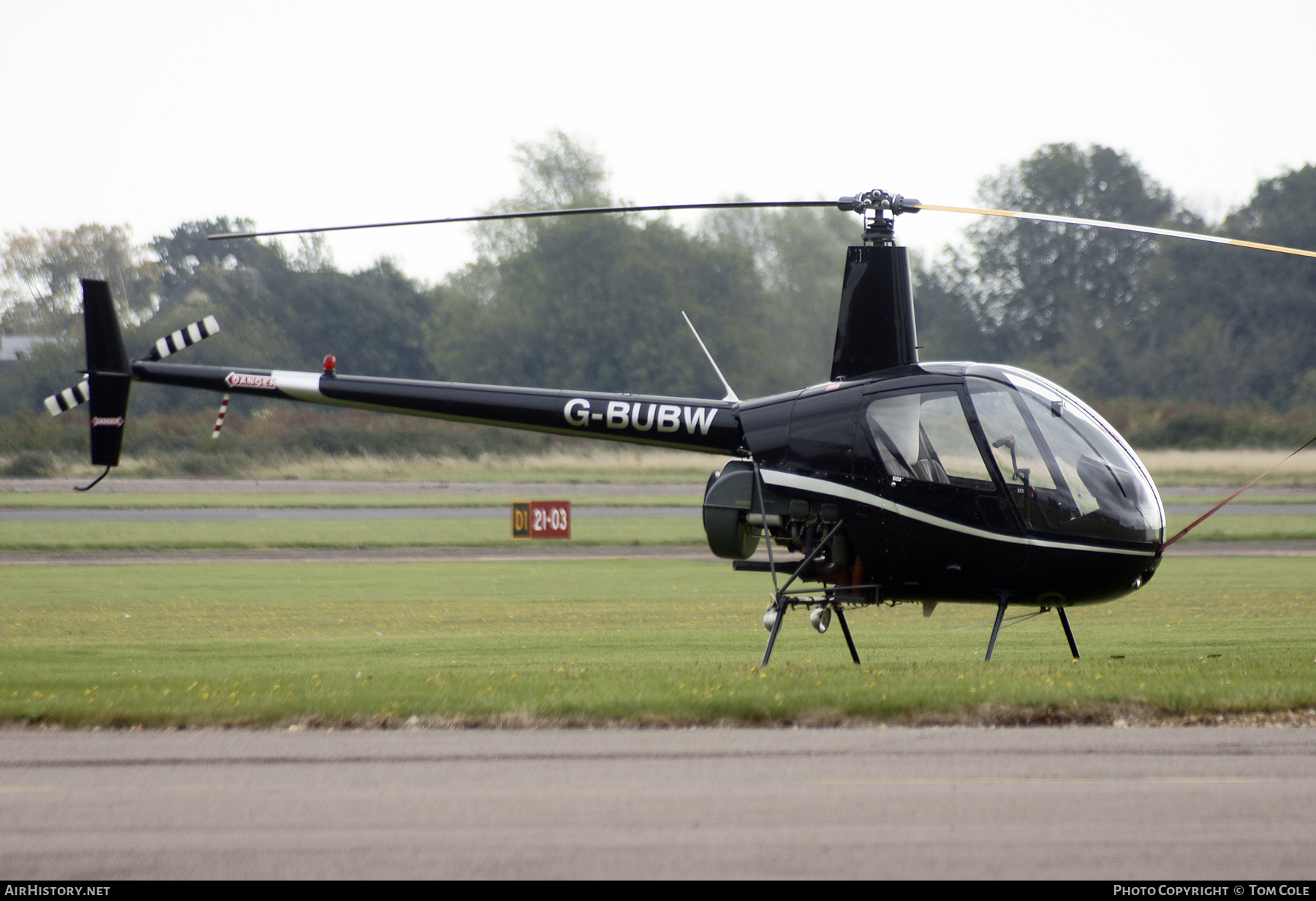 Aircraft Photo of G-BUBW | Robinson R-22 Beta | AirHistory.net #97620