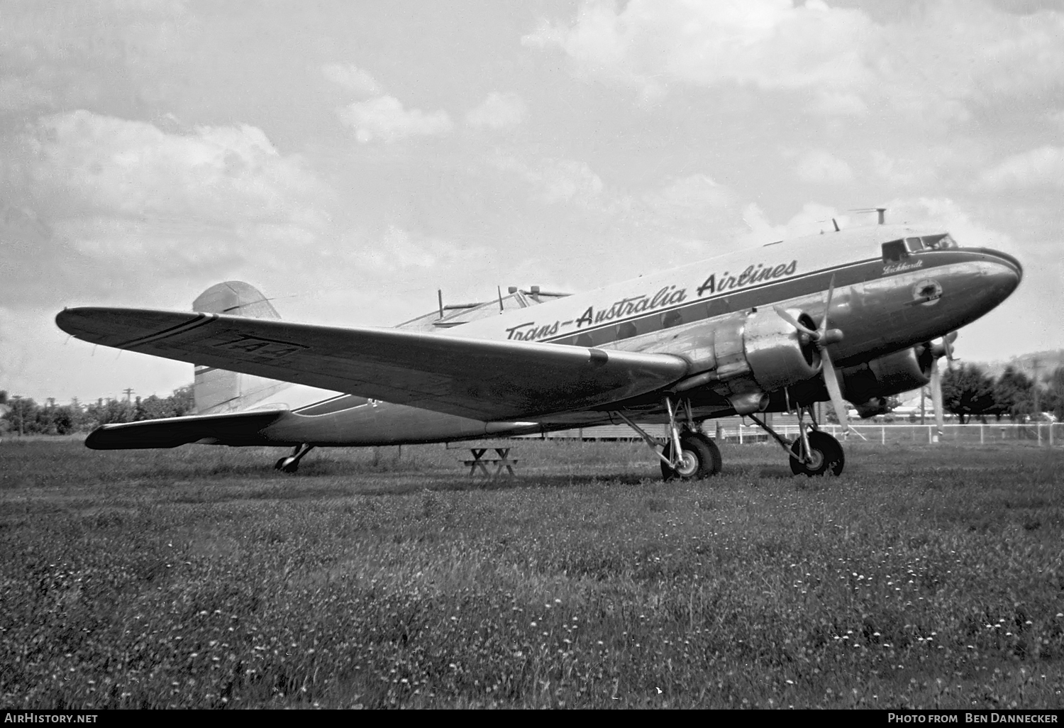 Aircraft Photo of VH-TAV | Douglas DC-3(C) | Trans-Australia Airlines - TAA | AirHistory.net #97776