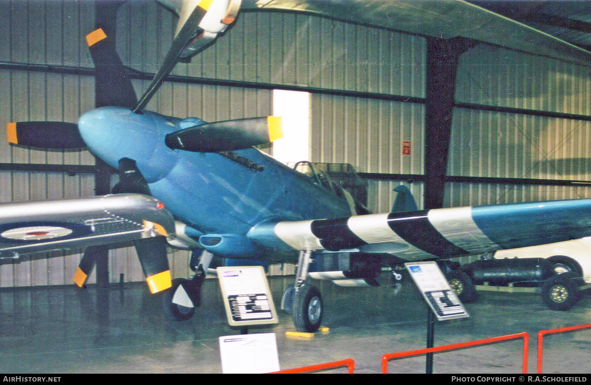 Aircraft Photo of N219AM / PS890 | Supermarine 389 Spitfire PR19 | UK - Air Force | AirHistory.net #97785