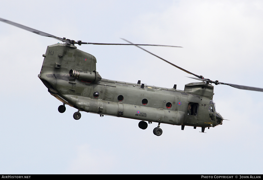 Aircraft Photo of ZH895 | Boeing Chinook HC2A (352) | UK - Air Force | AirHistory.net #97981