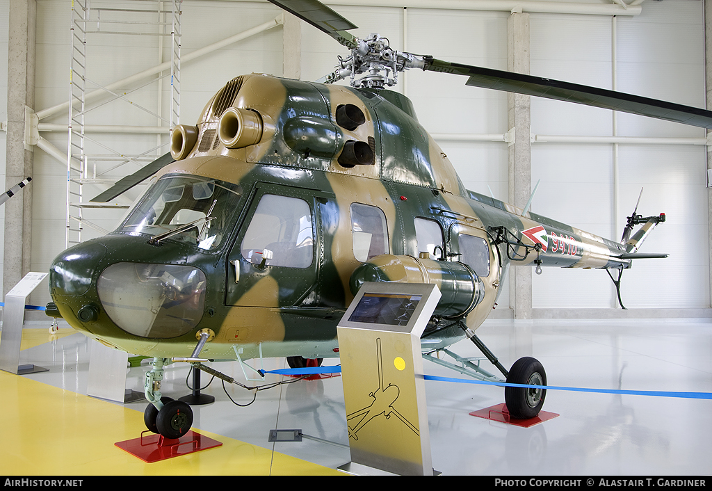 Aircraft Photo of 9410 | Mil Mi-2 | Hungary - Air Force | AirHistory.net #98054