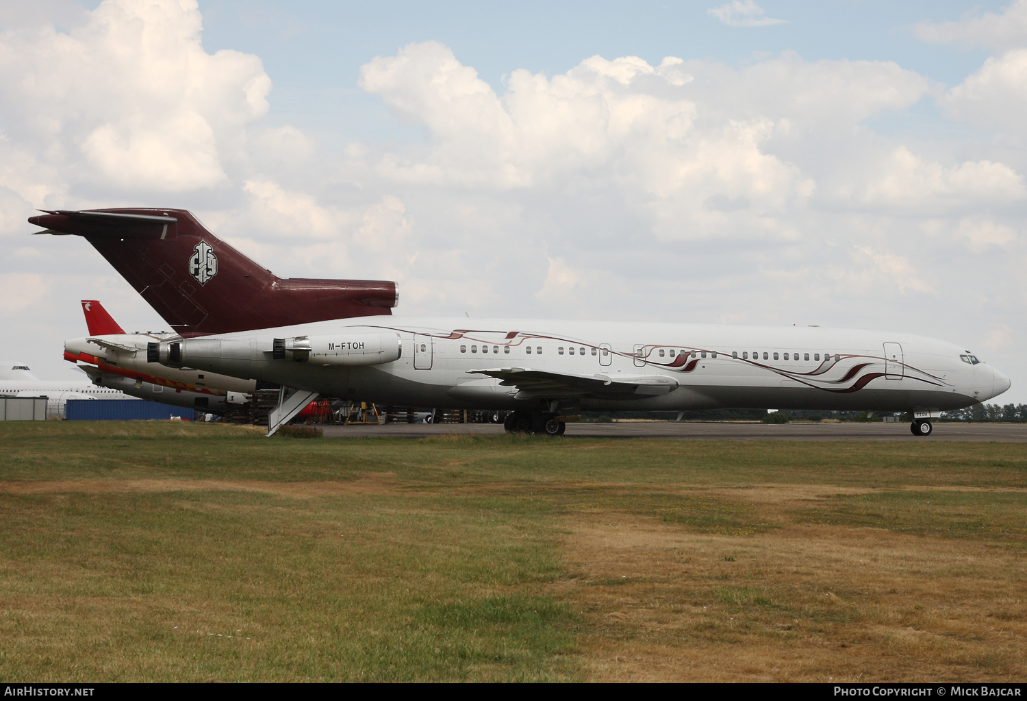 Aircraft Photo of M-FTOH | Boeing 727-269/Adv | AirHistory.net #98148