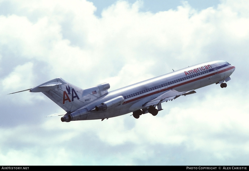 Aircraft Photo of N6807 | Boeing 727-223 | American Airlines | AirHistory.net #98183