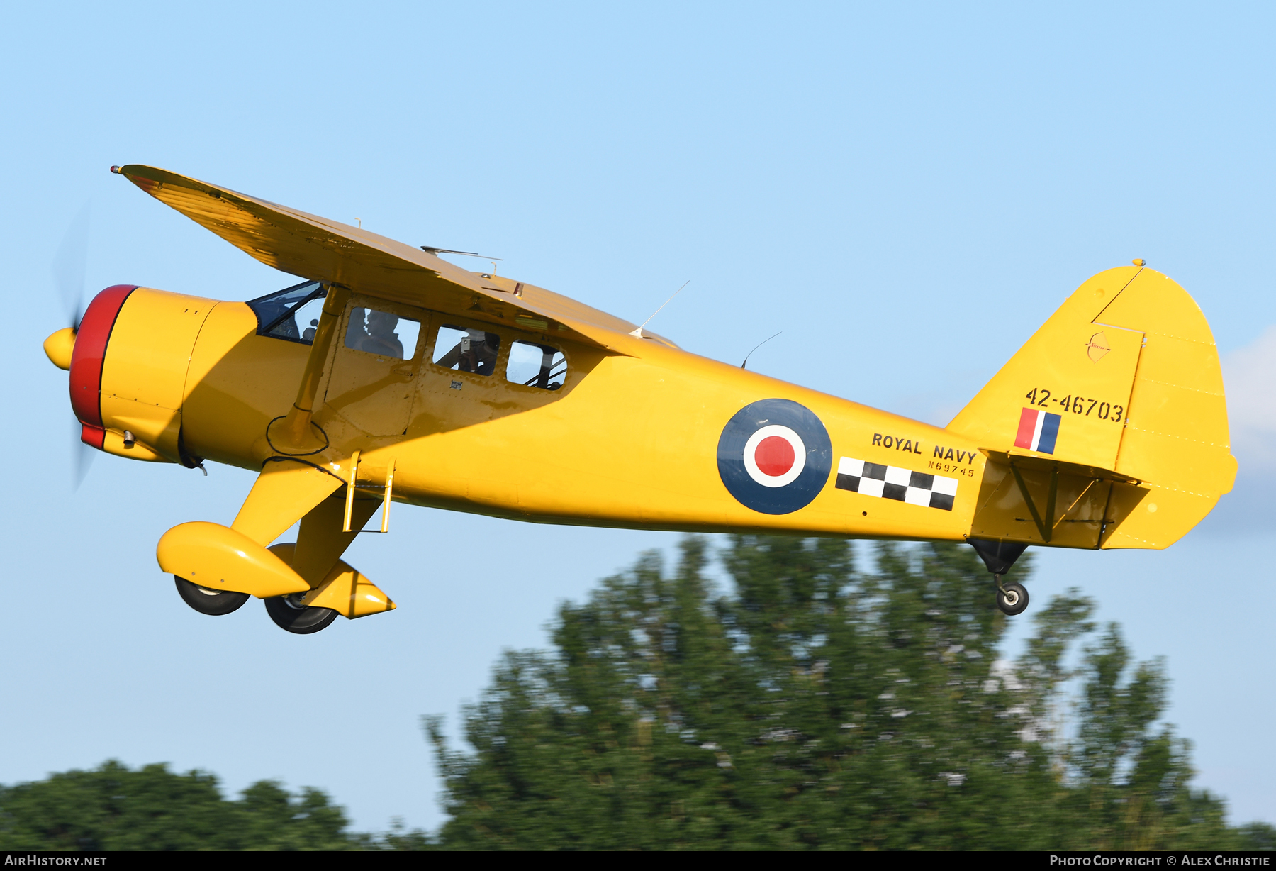 Aircraft Photo of N69745 / 42-46703 | Stinson AT-19 Reliant (V-77) | UK - Navy | AirHistory.net #98335