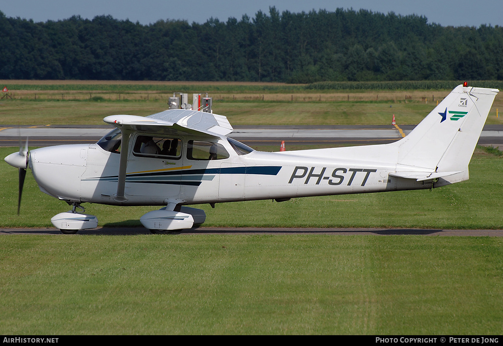 Aircraft Photo of PH-STT | Cessna 172S(Centurion) Skyhawk SP | Stella Aviation | AirHistory.net #98352