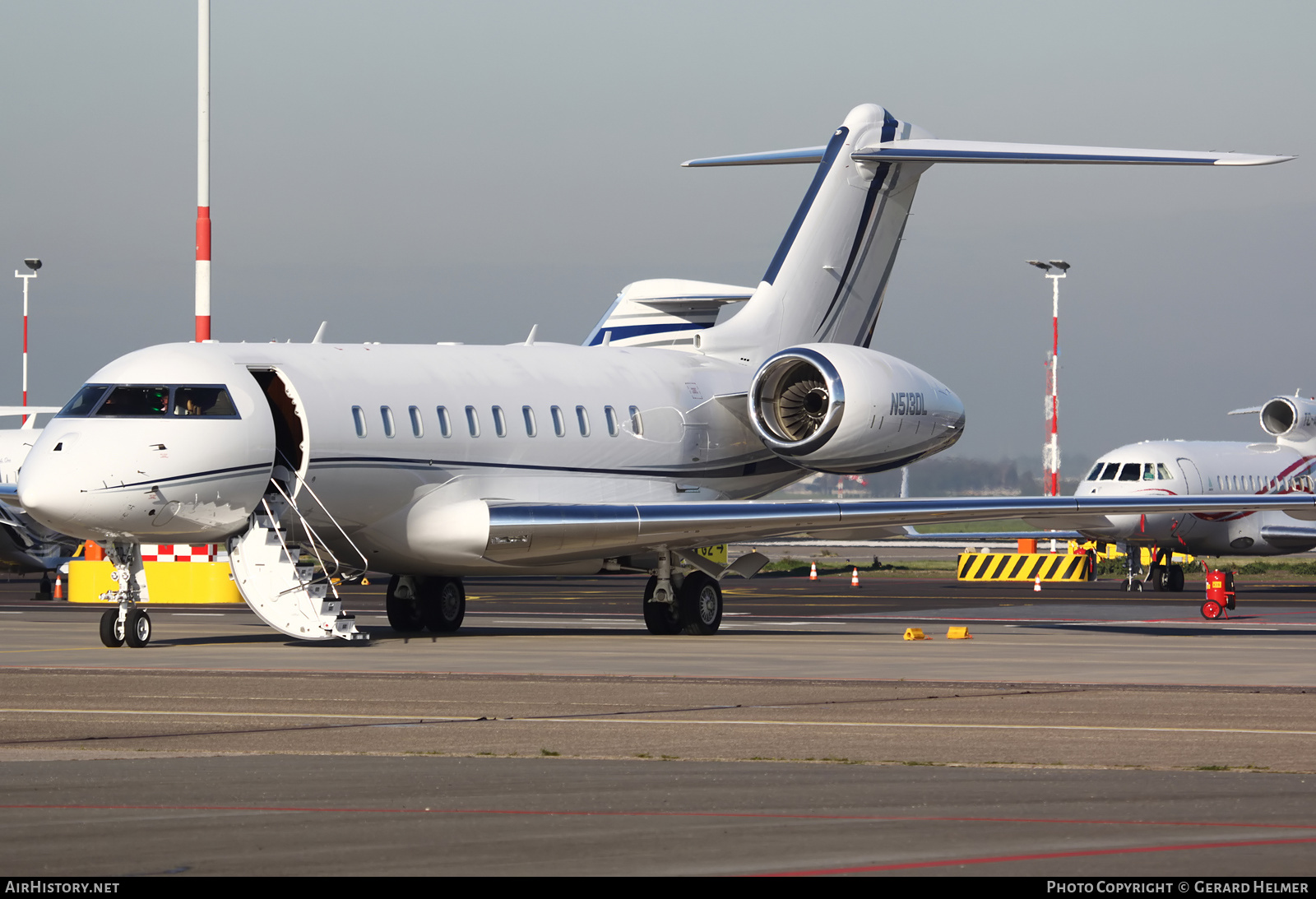 Aircraft Photo of N513DL | Bombardier Global 5000 (BD-700-1A11) | AirHistory.net #98413