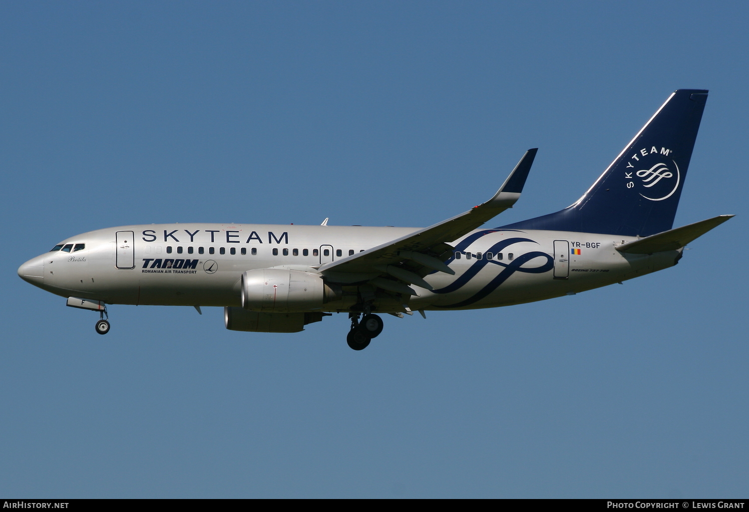 Aircraft Photo of YR-BGF | Boeing 737-78J | TAROM - Transporturile Aeriene Române | AirHistory.net #98489