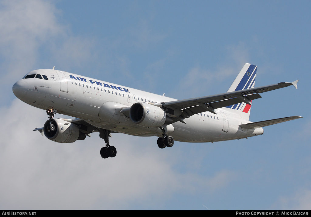 Aircraft Photo of F-GKXG | Airbus A320-214 | Air France | AirHistory.net #98637