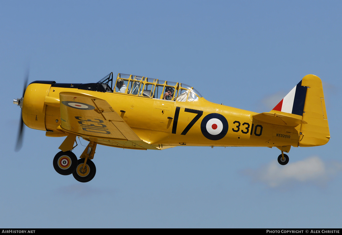 Aircraft Photo of N92019 / NX92019 / 3310 | North American AT-16 Harvard IIB | UK - Air Force | AirHistory.net #98689