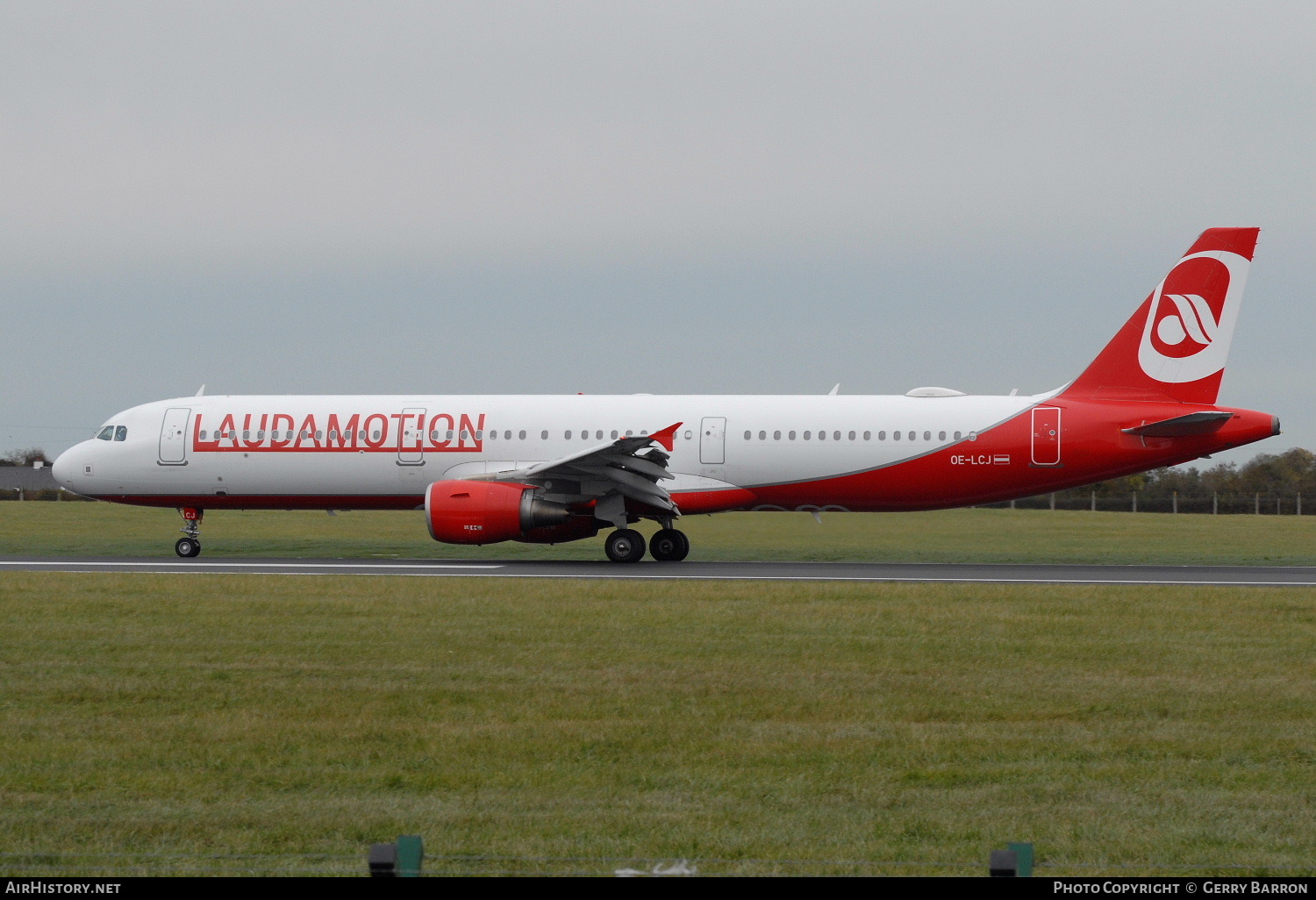 Aircraft Photo of OE-LCJ | Airbus A321-211 | Laudamotion | AirHistory.net #98740