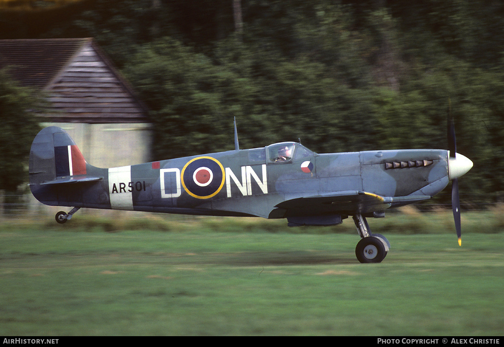 Aircraft Photo of G-AWII / AR501 | Supermarine 349 Spitfire LF5C | UK - Air Force | AirHistory.net #98793