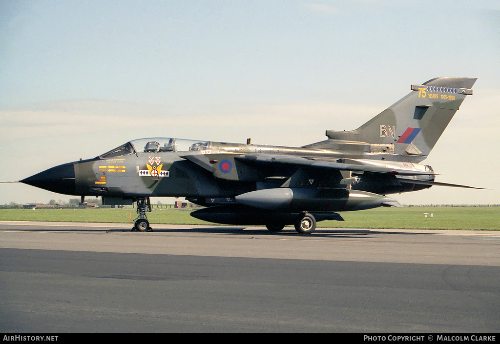 Aircraft Photo of ZA375 | Panavia Tornado GR1 | UK - Air Force | AirHistory.net #98806