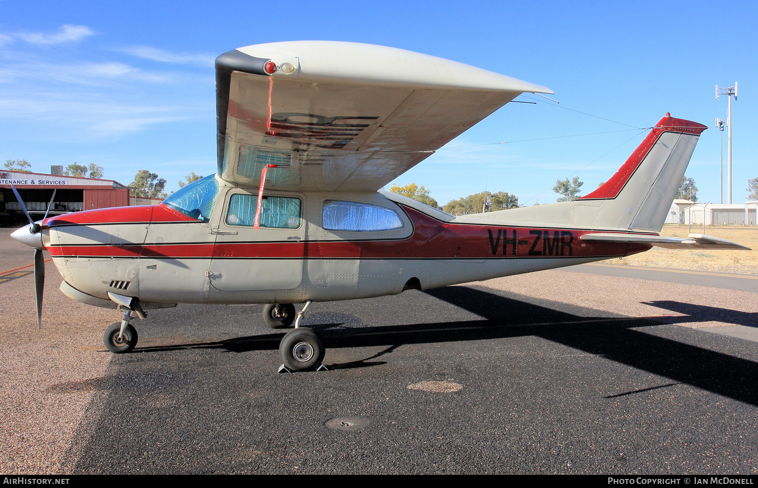 Aircraft Photo of VH-ZMR | Cessna 210L Centurion II | AirHistory.net #98814