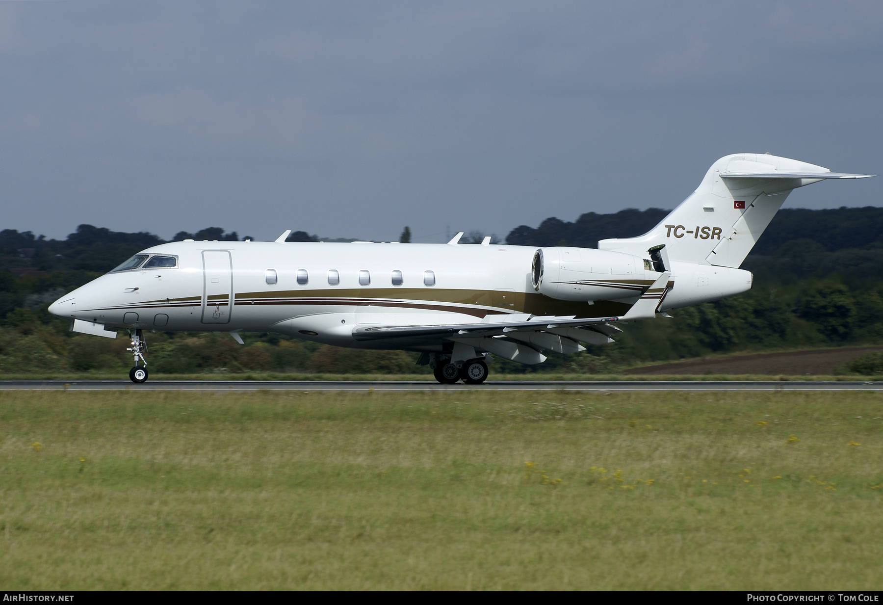 Aircraft Photo of TC-ISR | Bombardier Challenger 300 (BD-100-1A10) | AirHistory.net #98929