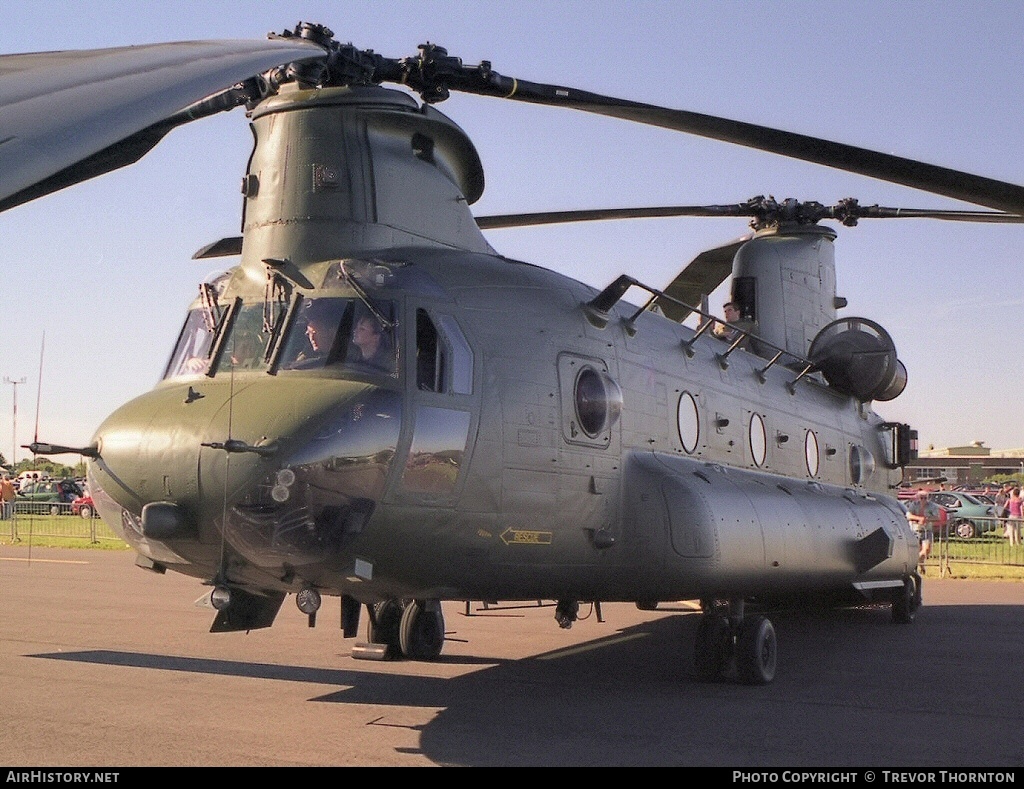 Aircraft Photo of ZD981 | Boeing Chinook HC2 (352) | UK - Air Force | AirHistory.net #99063