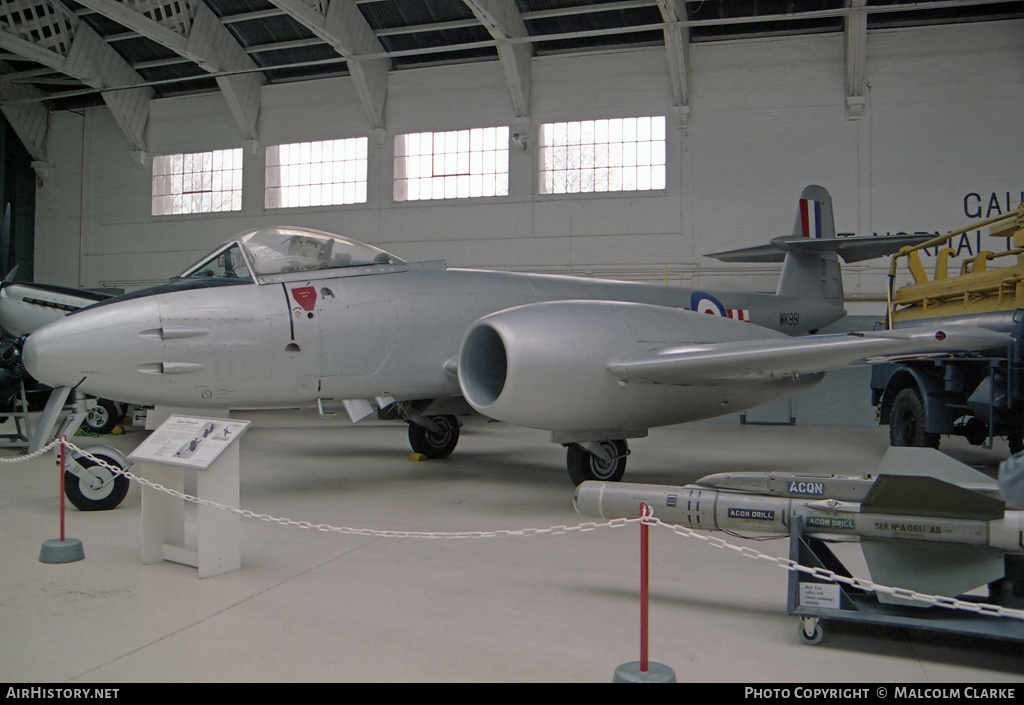 Aircraft Photo of WK991 | Gloster Meteor F8 | UK - Air Force | AirHistory.net #99096