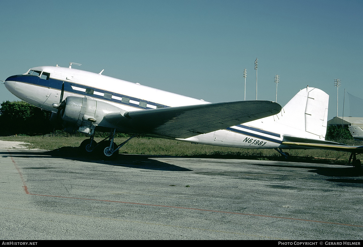 Aircraft Photo of N61981 | Douglas DC-3(A) | AirHistory.net #99283