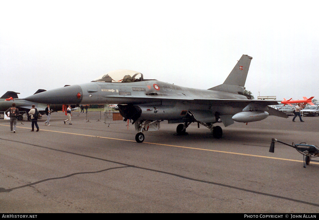 Aircraft Photo of E-611 | General Dynamics F-16A Fighting Falcon | Denmark - Air Force | AirHistory.net #99378