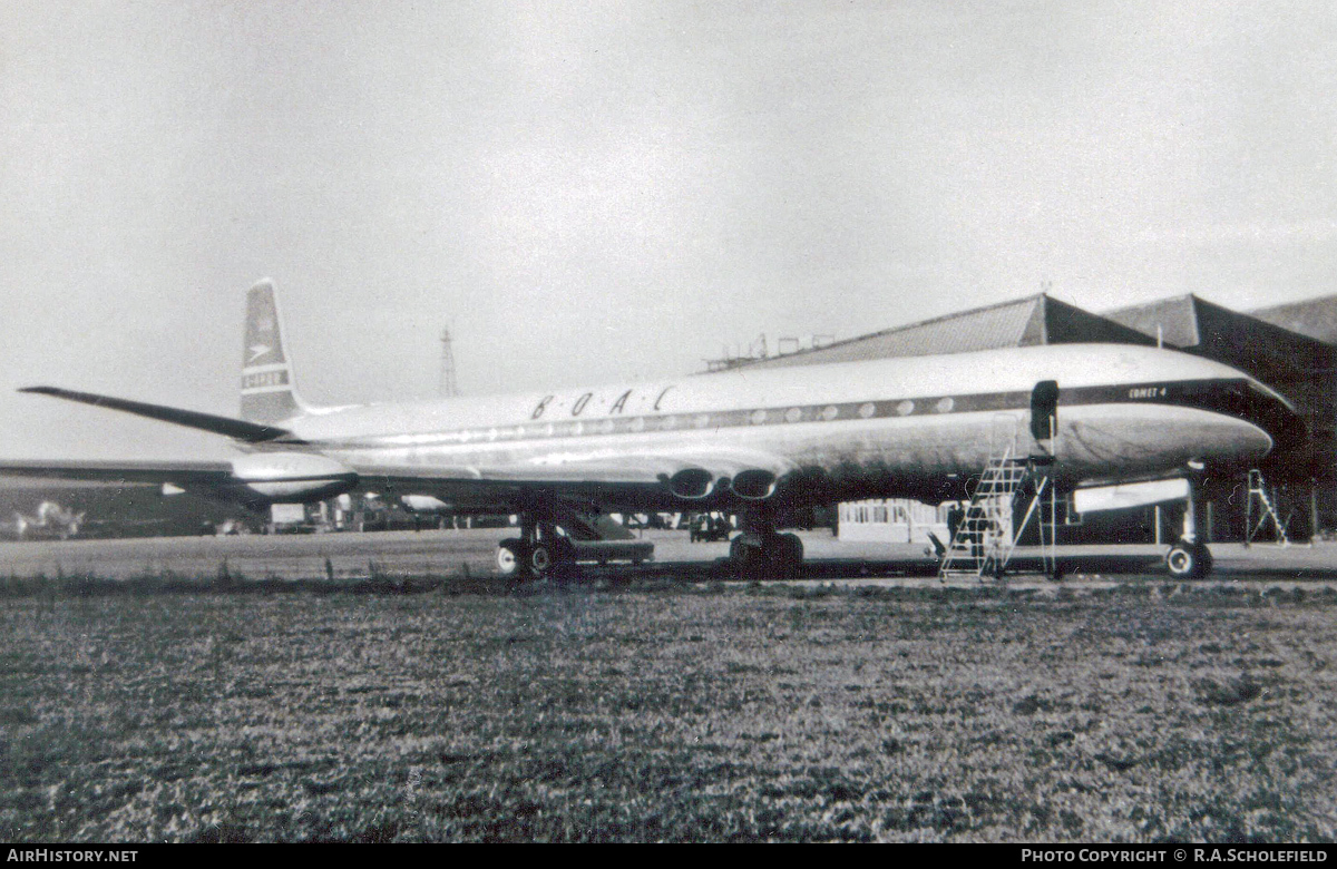 Aircraft Photo of G-APDB | De Havilland D.H. 106 Comet 4 | BOAC - British Overseas Airways Corporation | AirHistory.net #99390