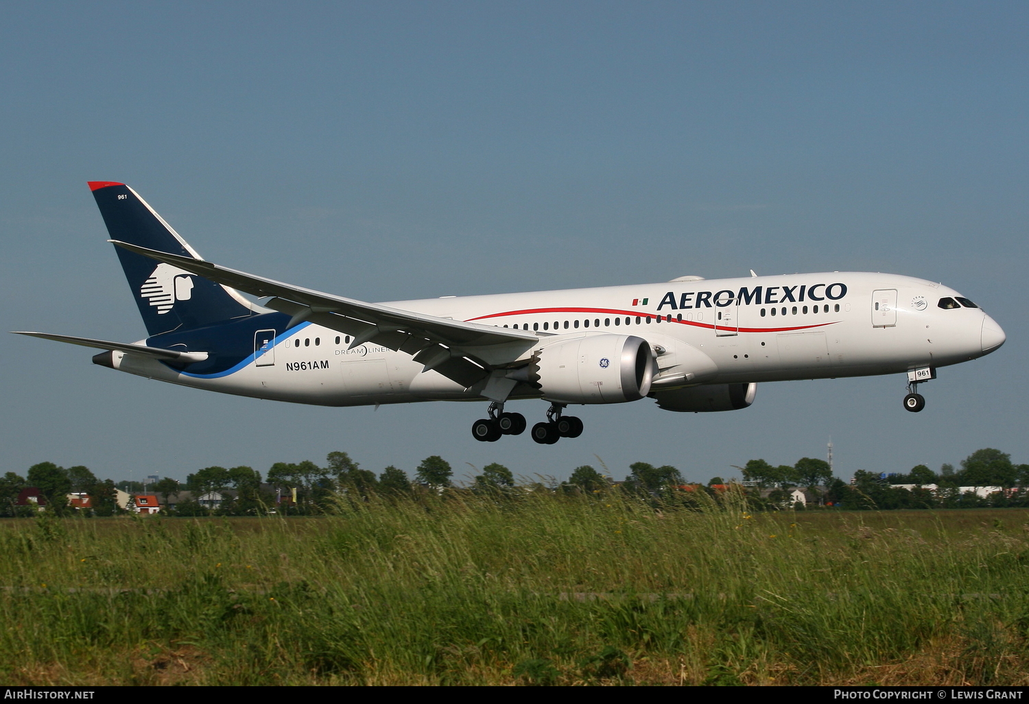 Aircraft Photo of N961AM | Boeing 787-8 Dreamliner | AeroMéxico | AirHistory.net #99489