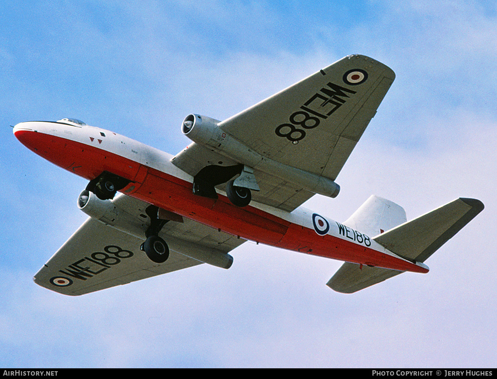 Aircraft Photo of WE188 | English Electric Canberra T4 | UK - Air Force | AirHistory.net #99500
