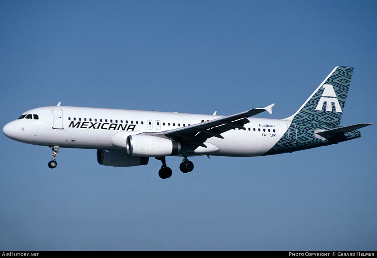 Aircraft Photo of XA-RJW | Airbus A320-231 | Mexicana | AirHistory.net #99508